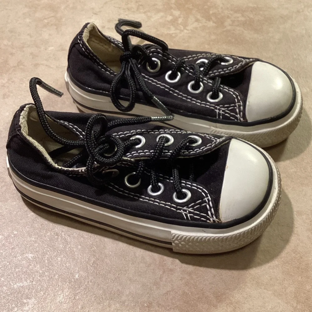 Converse Black Low Top Infant Size 4